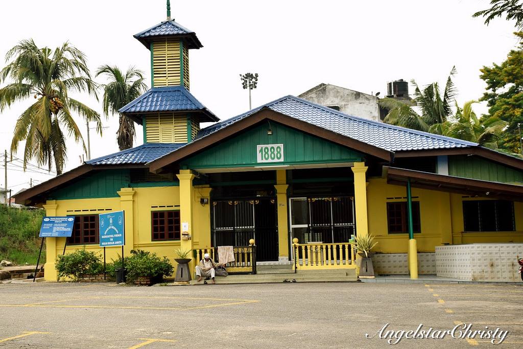 13 old mosques worth visit in Malaysia