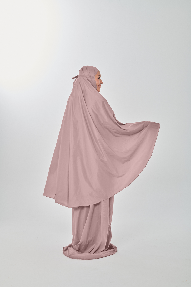 On-The-Go Prayerwear - Marisa Telekung in Nude Pink