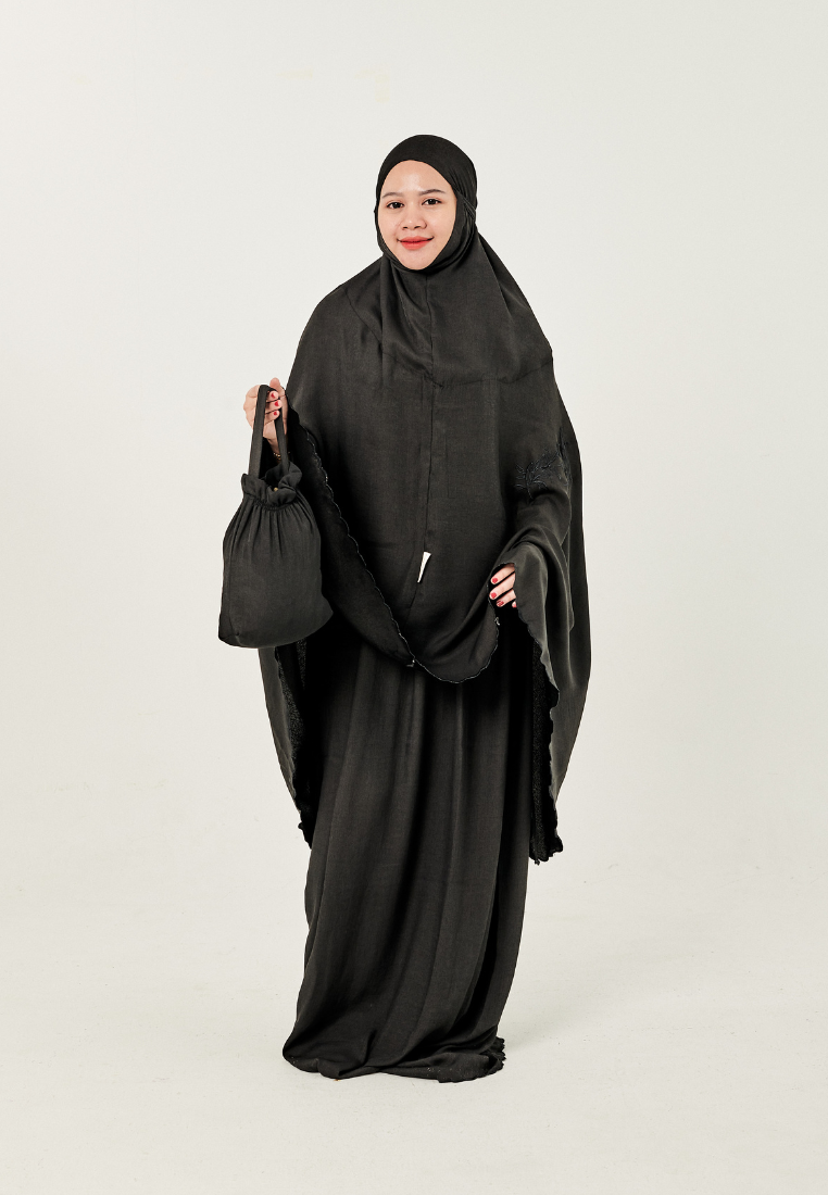 Telekung Nour (Prayerwear) in Black