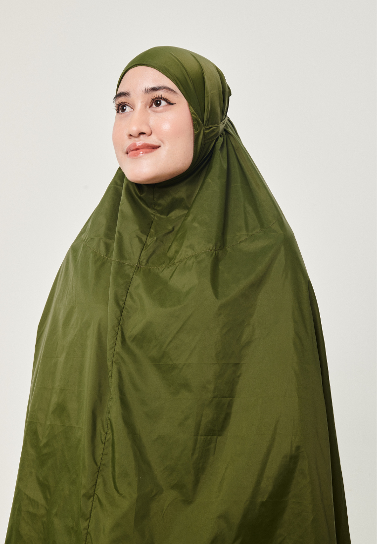 Marisa on the go travel telekung worn by Muslimah at work or airport