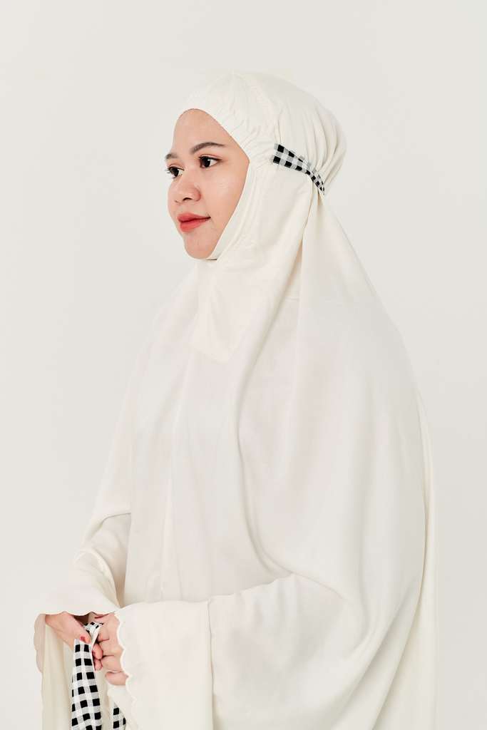 Telekung Yuna (Prayerwear) in White Gingham