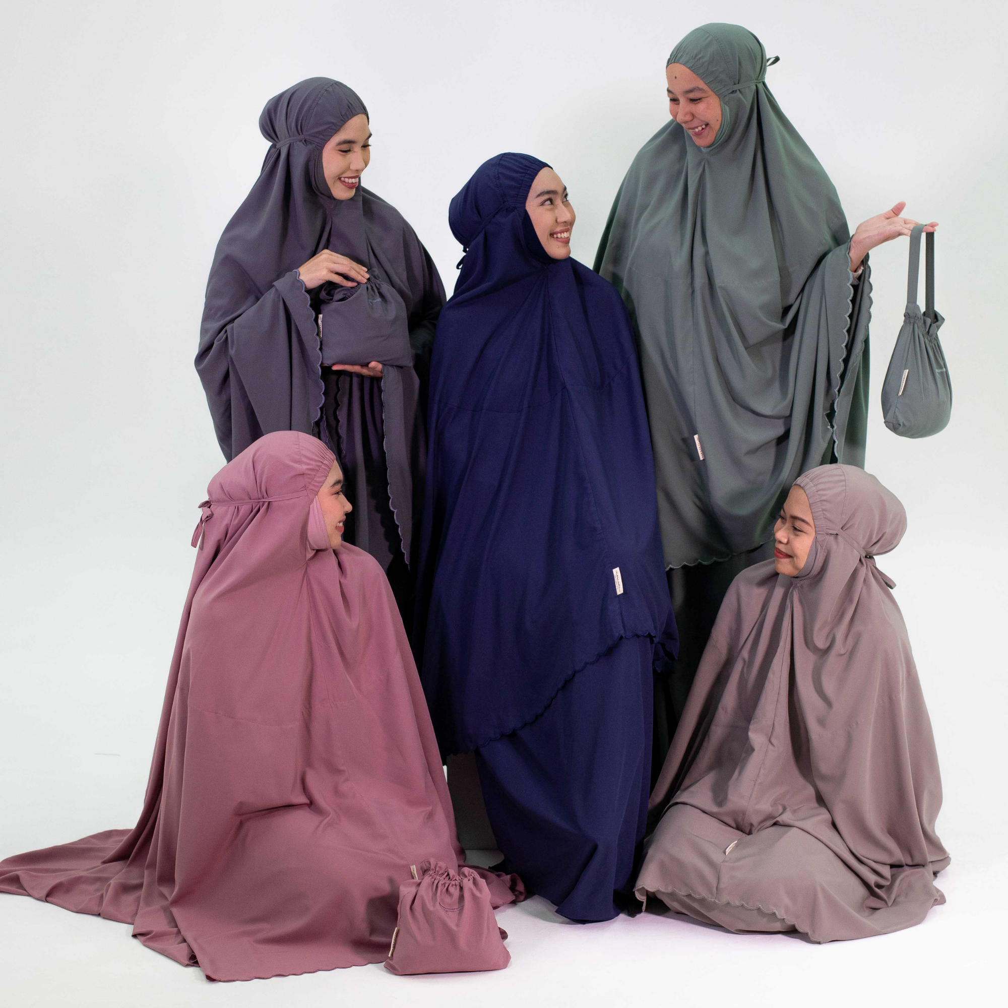 Navigating Prayer Abroad: The Essential Mukena for Muslim Women on the Go