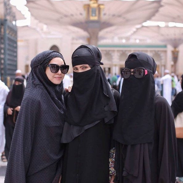 Fashion for umrah that is now becoming a trend among Sisters