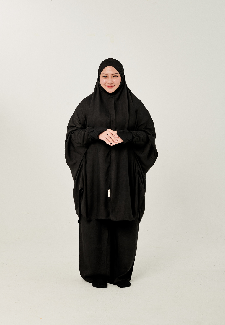 Nayla Jilbab Set (Solat-Ready Attire)