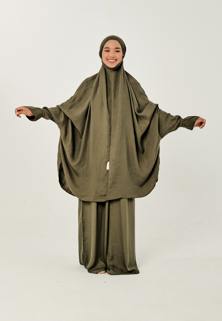 Nayla Jilbab Set in Army Green (Solat-Ready Attire)
