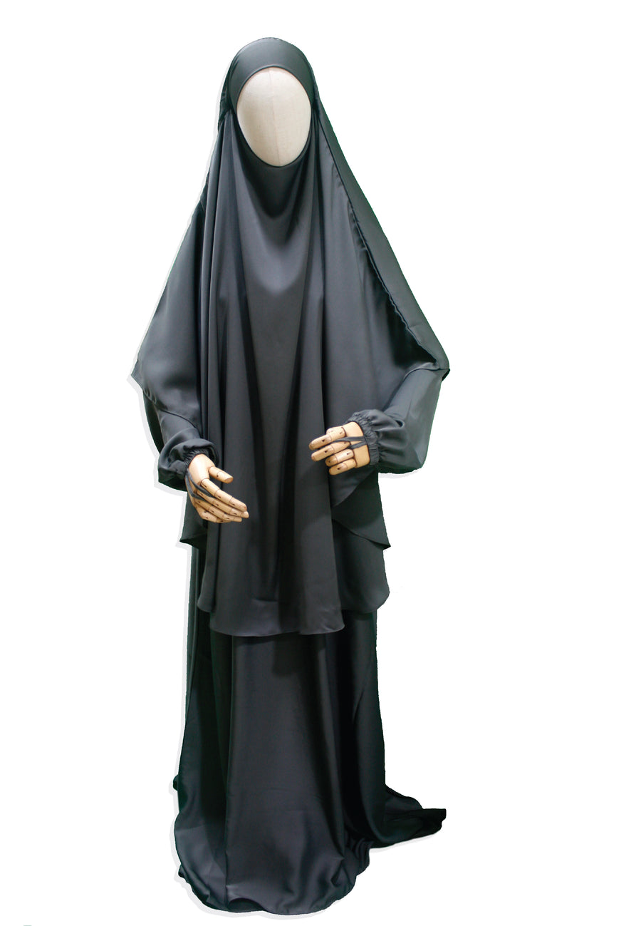 Zaahara x Hayaamuu: Khimar Khawlah in Grey