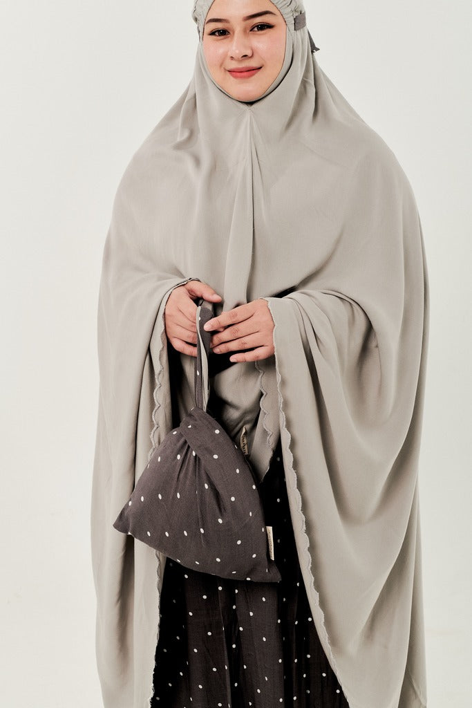 Telekung Yuna (Prayerwear) in Grey Polkadot