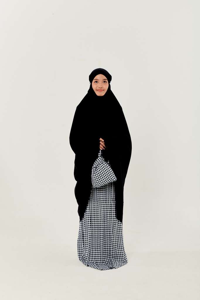 Telekung Yuna (Prayerwear) in Navy Blue Gingham