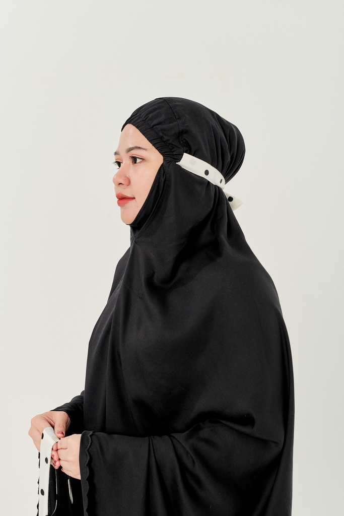 Telekung Yuna (Prayerwear) in Black Polkadot