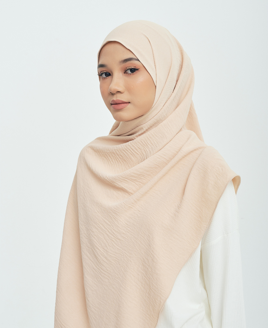 Noura Shawl in Cream
