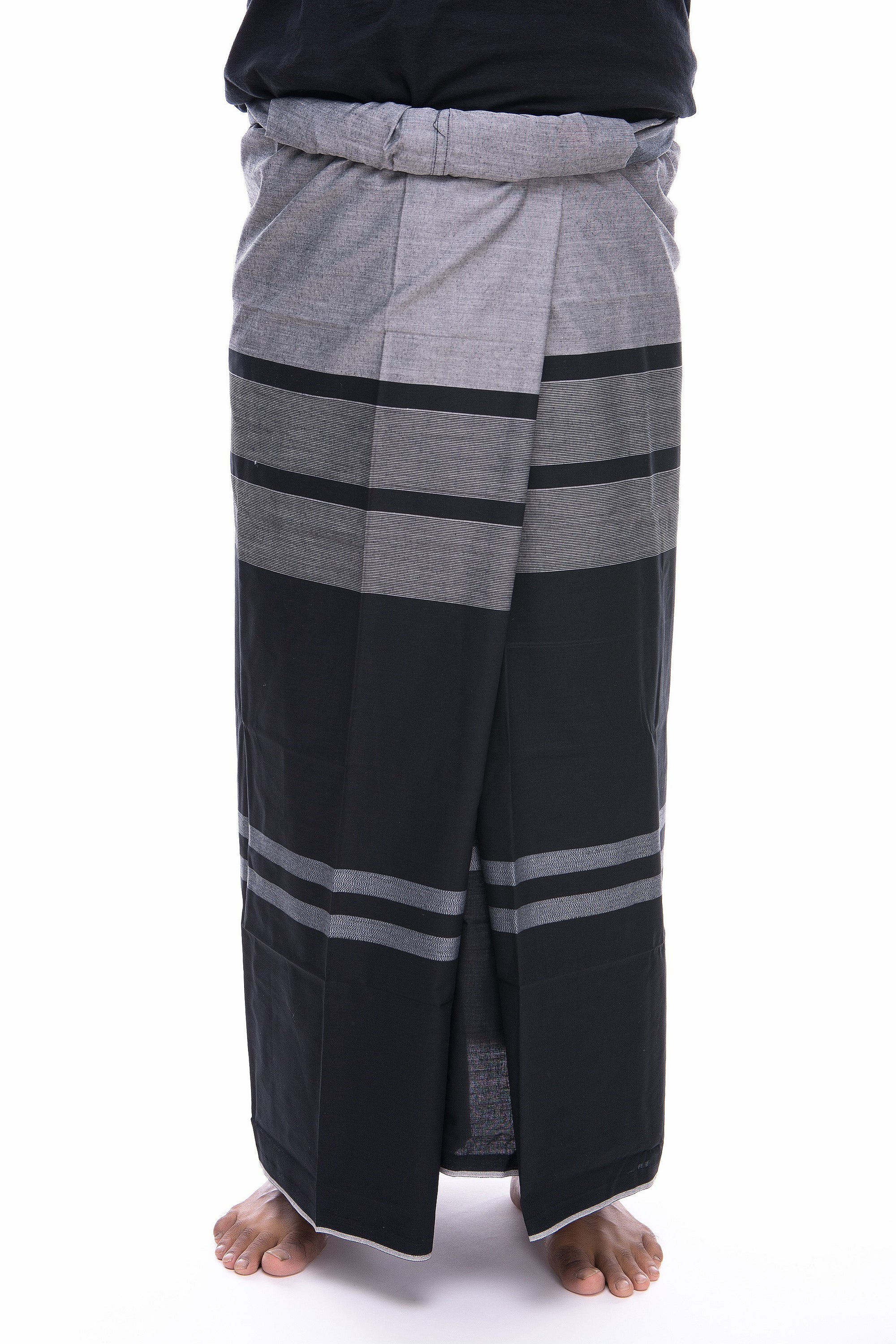 Kain Pelikat hitam putih keluaran gajah duduk